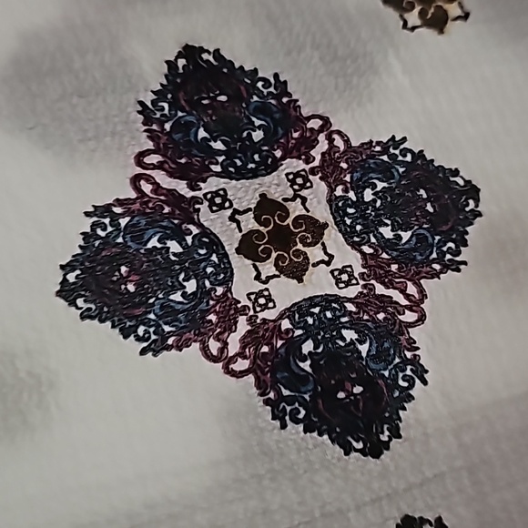 NWOT SIZE 1X DAVID AND YOUNG LIGHT OVER SHIRT - Picture 5 of 6